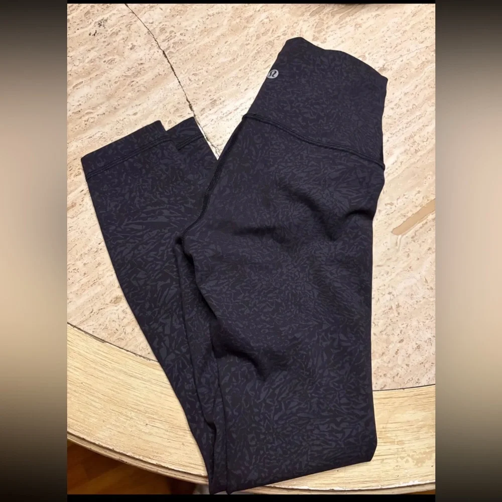Lululemon Athletica Wunder Train High-Rise Leggings - Denim Wash - Picture 2 of 4
